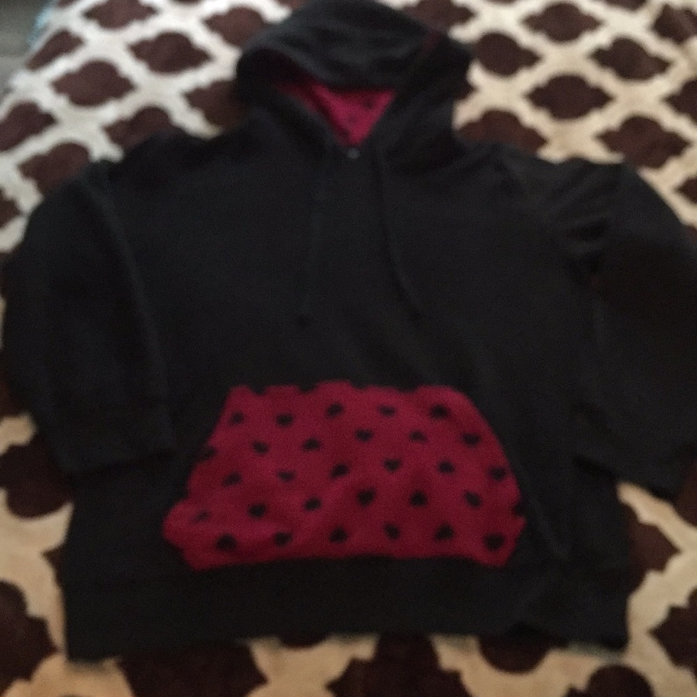 S Black/red ZENista heart print fleece hoodie